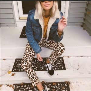 MOTHER Tiger High Waisted Ankle Jean